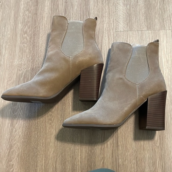 Journee Collection Women Maxxie Stacked Booties Size 10 Tan Coastal Cowgirl - Picture 9 of 13